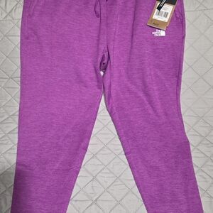 The North Face Women's Canyonland Joggers. NWT